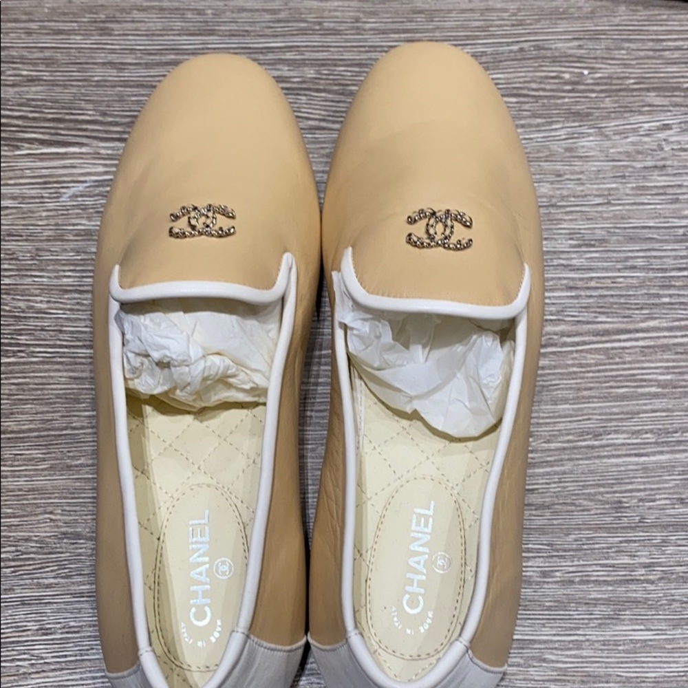 Chanel flats size 40.5